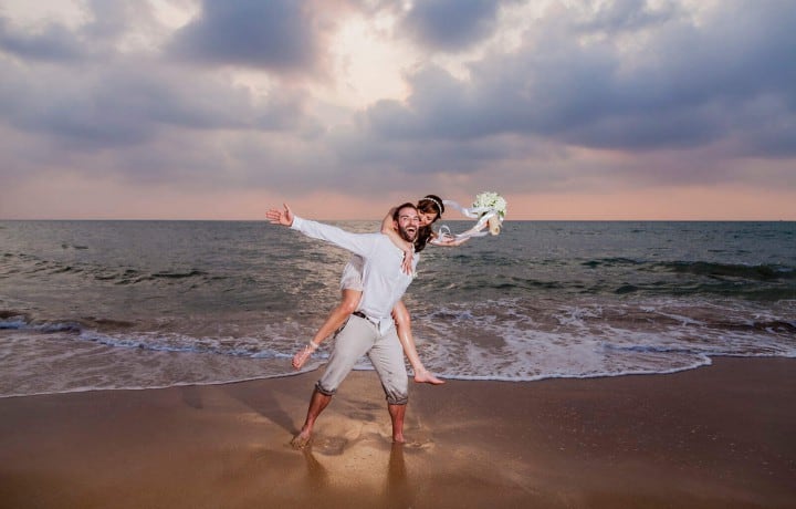 Phuket beach wedding photos